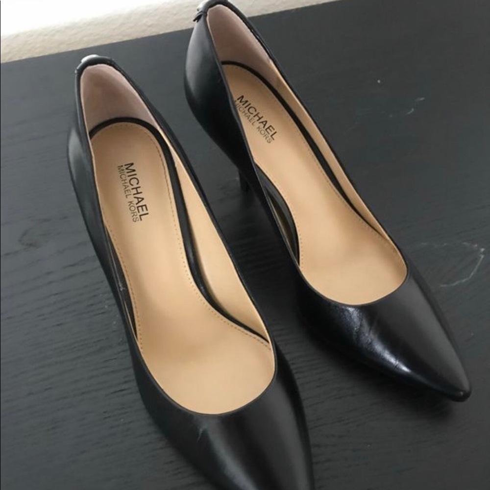 Michael kors heel size six